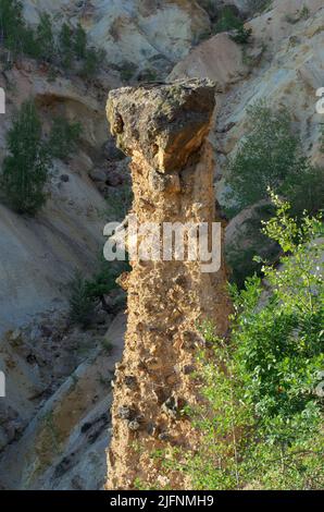 Felsige Landschaft der Teufelsstadt in Serbien Stockfoto