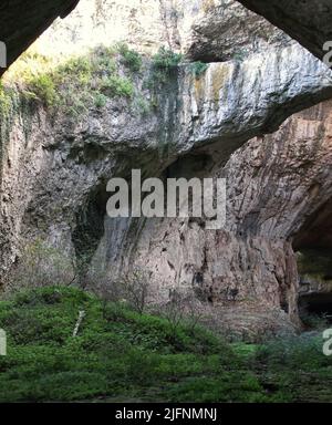 Innenraum devetashka Höhle in der Nähe von Lowetsch, Bulgarien Stockfoto