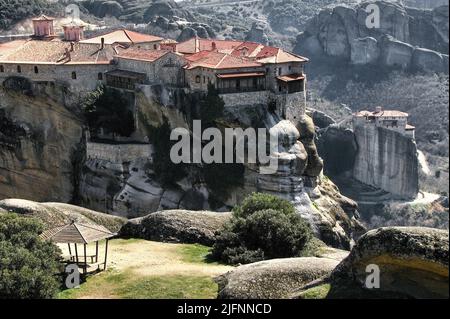 Monestary auf einem Felsen in Meteora, Griechenland Stockfoto