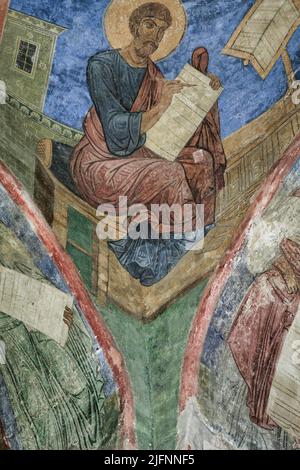 Die schönen und seltenen Fresken im Mirozhsky-Kloster in Pskow sind die einzigen erhaltenen Fresken aus dem 12. Jahrhundert aus der vormongolischen Zeit Stockfoto