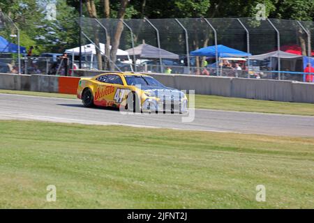 Elkhart Lake, Wisconsin - 3. Juli 2022: Kwik Trip 250 präsentiert von JOCKEY Made in America. Ricky Stenhouse Jr. fährt den Chevrolet Nr. 47 in der NASCA Stockfoto