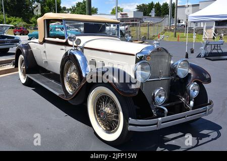 Ein 1928 Packard Cabrio, das auf einer Automobilausstellung ausgestellt ist. Stockfoto