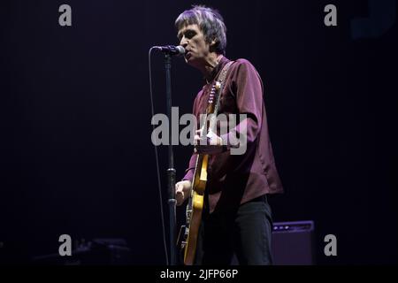 Der Indie-Musiker und Songwriter Johnny Marr aus Manchester tritt am 25. September 2021 im Old Trafford Cricket Ground, Manchester, auf und unterstützt die Courteeners mit: Johnny Marr wo: Manchester, Großbritannien Wann: 25. September 2021 Credit: Graham Finney/WENN Stockfoto