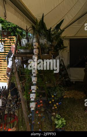 London, Großbritannien, 4.. Juli 2022, das RHS Hampton Court Palace Garden Festival 2022 öffnet vom 4.. Bis 9.. Juli. Andrew Lalchan Photography/Alamy Live News, ist ein Fest der Gartenarbeit voller Dinge, die es zu sehen und zu tun gibt Stockfoto