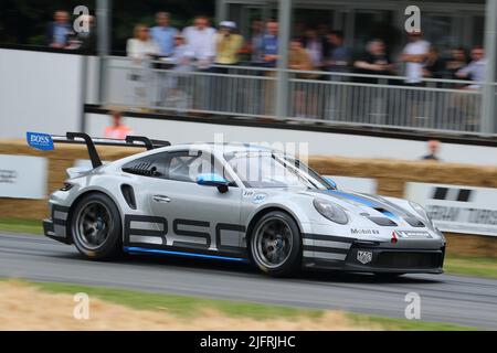 Porsche 911 GT3 Rennwagen beim Festival of Speed 2022 in Goodwood, Sussex, Großbritannien Stockfoto