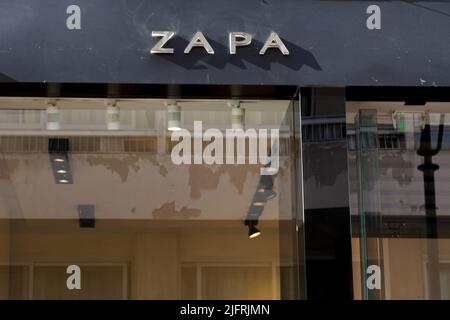 Bordeaux , Aquitaine Frankreich - 06 12 2022 : zapa Logo und Schild Text Front Fassade Eingang Store Mode Marke Bekleidungsgeschäft Stockfoto