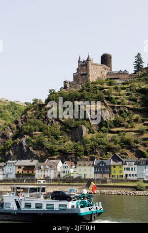 Cochem, eine deutsche Stadt an der Mosel im Landkreis Cochem-Zell, Rheinland-Pfalz, Deutschland. Die Stadt hat ein Schloss und Fachwerkgebäude. Stockfoto