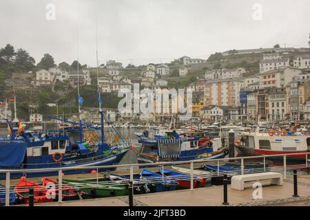 Ein Blick auf Luarca in Asturien, Spanien Stockfoto