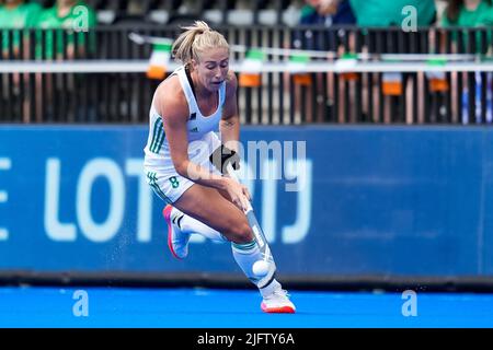 AMSTELVEEN, NIEDERLANDE - 5. JULI: Sarah Hawkshaw aus Irland beim Spiel der FIH Hockey Women's World Cup 2022 zwischen Irland und Chile im Wagener Hockey Stadium am 5. Juli 2022 in Amstelveen, Niederlande (Foto von Patrick Goosen/Orange Picles) Stockfoto