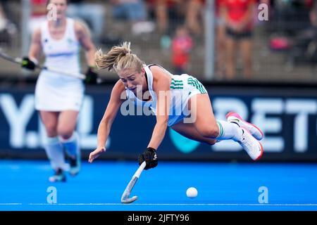 AMSTELVEEN, NIEDERLANDE - 5. JULI: Sarah Hawkshaw aus Irland beim Spiel der FIH Hockey Women's World Cup 2022 zwischen Irland und Chile im Wagener Hockey Stadium am 5. Juli 2022 in Amstelveen, Niederlande (Foto von Patrick Goosen/Orange Picles) Stockfoto