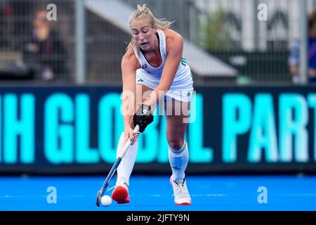 AMSTELVEEN, NIEDERLANDE - 5. JULI: Sarah Hawkshaw aus Irland beim Spiel der FIH Hockey Women's World Cup 2022 zwischen Irland und Chile im Wagener Hockey Stadium am 5. Juli 2022 in Amstelveen, Niederlande (Foto von Patrick Goosen/Orange Picles) Stockfoto