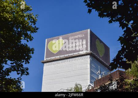 Grenfell Tower, London, Großbritannien 14.. Juni 2022. Stockfoto