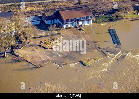 Luftaufnahme, Überschwemmung und Überschwemmung des Ruhrgebiets im LDSV Clubhaus Linden-Dahlhauser Schwimmverein im Stadtteil Dahlhausen in Bochum, Ruhrgebiet Stockfoto