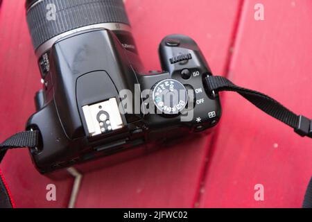 Canon EOS 450D – eine DSLR-Kamera Stockfoto