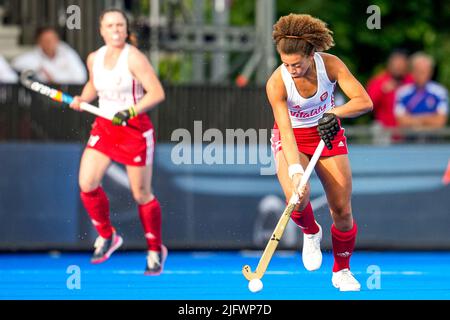 AMSTELVEEN, NIEDERLANDE - 5. JULI: Darcy Bourne von England während des FIH Hockey Women's World Cup 2022 Matches zwischen Neuseeland und England im Wagener Hockey Stadium am 5. Juli 2022 in Amstelveen, Niederlande (Foto von Patrick Goosen/Orange Picles) Stockfoto