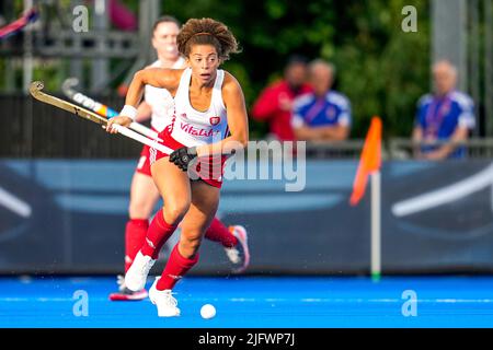 AMSTELVEEN, NIEDERLANDE - 5. JULI: Darcy Bourne von England während des FIH Hockey Women's World Cup 2022 Matches zwischen Neuseeland und England im Wagener Hockey Stadium am 5. Juli 2022 in Amstelveen, Niederlande (Foto von Patrick Goosen/Orange Picles) Stockfoto