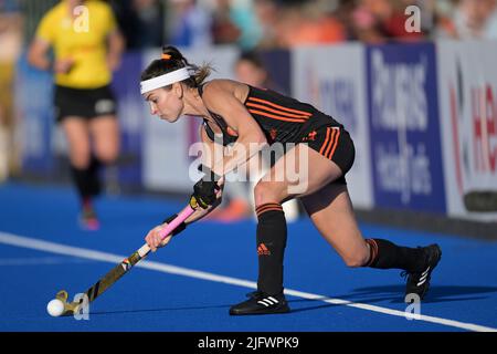 AMSTERDAM - Eva de Goede von den Holländerinnen beim FIH Hockey Women's World Cup 2022 Spiel zwischen Deutschland und den Niederlanden im Wagener Stadion, am 3. Juli 2022 in Amsterdam. ANP | Dutch Height | Gerrit van Keulen Stockfoto