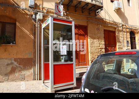 Öffentlicher Telefonstand der Telecom Italia Company Stockfoto
