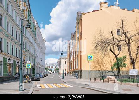 Zlatoustinsky Bolschoy Lane, Ansicht des Saltykov-Chertkov Estate, Stadtbild: Moskau, Russland - 04. Juni 2022 Stockfoto