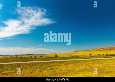 Nordost-Wyoming an einem Sommertag von der Interstate 90 aus gesehen Stockfoto