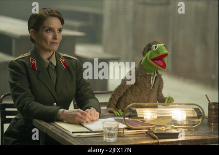 TINA FEY, KERMIT, MUPPETS MOST WANTED, 2014 Stockfoto