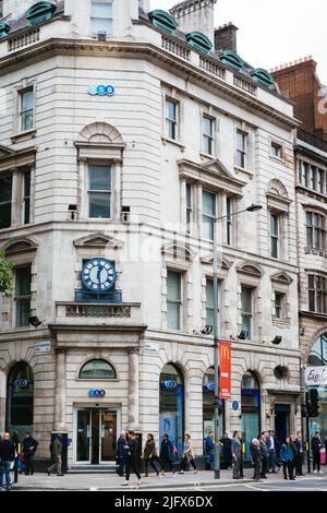 TSB Bank. Die TSB Bank plc ist eine Privat- und Geschäftsbank im Vereinigten Königreich und eine Tochtergesellschaft der Sabadell Group. London, England, Großbritannien, Europa Stockfoto