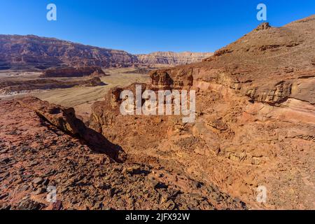 Blick auf die Felsformationen und Landschaft, im Timna Wüstenpark, Süd-Israel Stockfoto