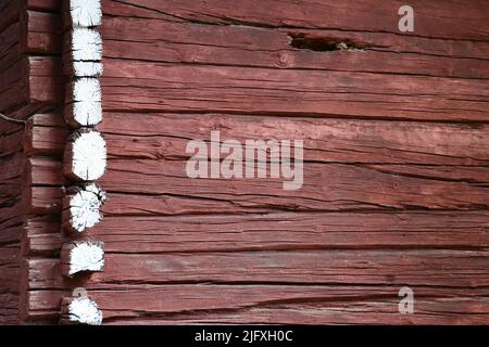 Altes Blockhaus in Uukuniemi in Ostfinnland im Juni 2022 Stockfoto