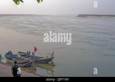 12 18 2014 Fluss Gunga bei Radha Krishna Ghat, der Ganga Ghat an der Patna Bihar Indien Stockfoto