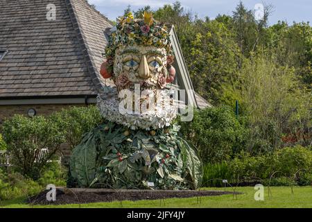 Four Seasons Skulpturen des amerikanischen Künstlers Philip Haas heißen Changing Season. Eine Sammlung von saisonalem Gemüse bei der Royal Horticultural Society von RHS. Stockfoto