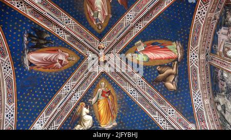 Fresken in den Innenräumen der Abtei von San Miniato al Monte in Florenz Stockfoto
