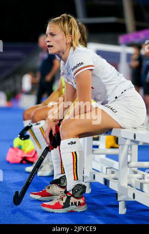 Terrassa, Spanien, 05. Juli 2022, der belgische Fußballspieler Alix Gerniers sieht nach einem Eishockey-Spiel zwischen den belgischen Roten Panthern und Australien, Dienstag, 05. Juli 2022, in Terrassa, Spanien, Spiel 2/3 in Pool D der Gruppenphase der Frauen-FIH-Weltmeisterschaft 2022 niedergeschlagen aus. BELGA FOTO JOMA GARCIA Stockfoto