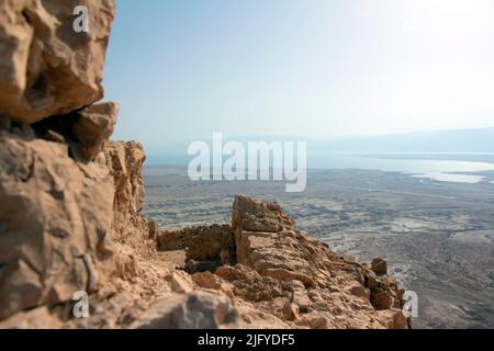 Bild der Masada-Festung vor dem Hintergrund des Toten Meeres in Israel Stockfoto