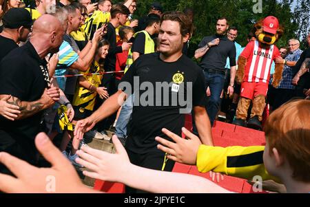 Testspiel für die Saison 2022/2023, Kampfbahn Schwansbell Lünen; Lüner SV - Bor. Dortmund; Cheftrainer Edin Terzic Stockfoto