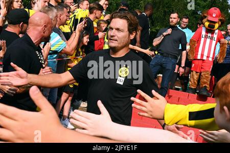 Testspiel für die Saison 2022/2023, Kampfbahn Schwansbell Lünen; Lüner SV - Bor. Dortmund; Cheftrainer Edin Terzic Stockfoto