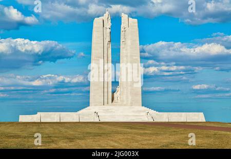 Das kanadische National Vimy Memorial in Nordfrankreich, ein Denkmal für 60000 Kanadier, die WW1 getötet oder vermisst wurden, Vimy, Pas de Calais, Frankreich, Europa Stockfoto