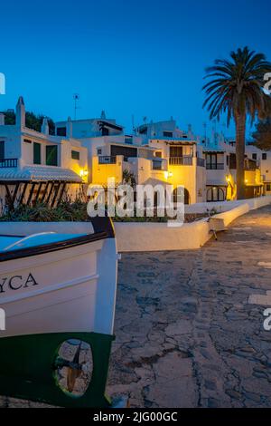 Blick auf Binibeca Vell in der Abenddämmerung, Binibeca Vell, Menorca, Balearen, Spanien, Mittelmeer, Europa Stockfoto