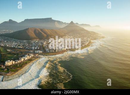 Luftaufnahme von Green Point über Kapstadt, Westkap, Südafrika, Afrika Stockfoto