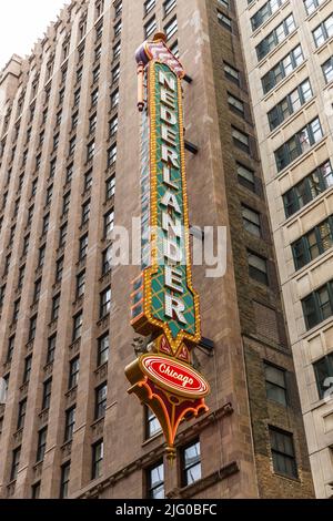 Das James M. Nederlander Theater befindet sich im Loop-Viertel von Chicago, das früher als Oriental Theatre bekannt war. Stockfoto