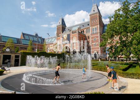 Die Gärten vor dem Rijksmuseum, Amsterdam. Stockfoto