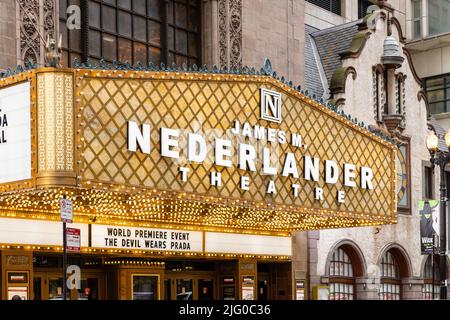 Das James M. Nederlander Theater befindet sich im Loop-Viertel von Chicago, das früher als Oriental Theatre bekannt war. Stockfoto