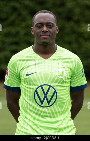 Wolfsburg, Deutschland. 06.. Juli 2022. Fußball: Bundesliga, Fotosession für die Saison 2022/23, VfL Wolfsburg, Jerome Roussillon. Quelle: Swen Pförtner/dpa/Alamy Live News Stockfoto