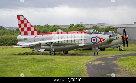RAF English Electric Lightning XP748 (wirklich ZF583) im Solway Aviation Museum Stockfoto