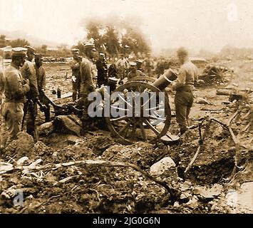 Eine Fotografie einer japanischen Haubitze aus dem Jahr 1905 bei der Schlacht von Shaho, 5.–17. Oktober 1904) fand in der Mandschurei im Russisch-Japanischen Krieg statt. Stockfoto