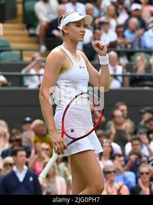 London, Gbr. 06.. Juli 2022. London Wimbledon Championships Day 06/07/2022 Elena Rybakina (KAZ) gewinnt Viertelfinale Kredit: Roger Parker/Alamy Live News Stockfoto