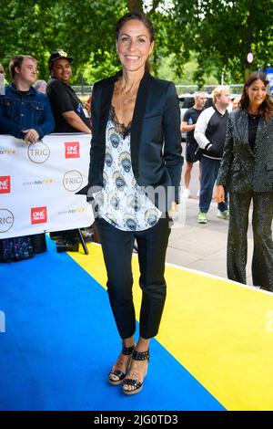 London, Großbritannien. 6. Juli 2022. Julia Bradbury bei der Ankunft für die TRIC Awards 2022 im Grosvenor House, London. Bilddatum: Mittwoch, 6. Juli 2022. Bildnachweis sollte lauten: Matt Crossick/Empics/Alamy Live News Stockfoto