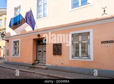 Tallinn, Estland. Juli 2022. Außenansicht Tallinn Ballettschule Gebäude in der Altstadt Stockfoto