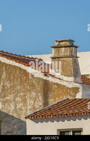 Blick auf einen traditionellen offenen Kamin in Estai, Faro, Algarve, Portugal Stockfoto