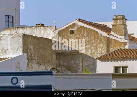 Blick auf einen traditionellen offenen Kamin in Estai, Faro, Algarve, Portugal Stockfoto