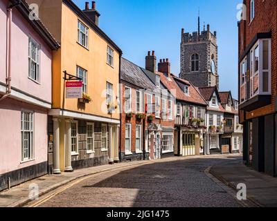 29. Juni 2019: Norwich, Norfolk - Princes Street ist eine historische gepflasterte Straße im Zentrum von Norwich, Norfolk, mit vielen alten und interessanten Gebäude Stockfoto